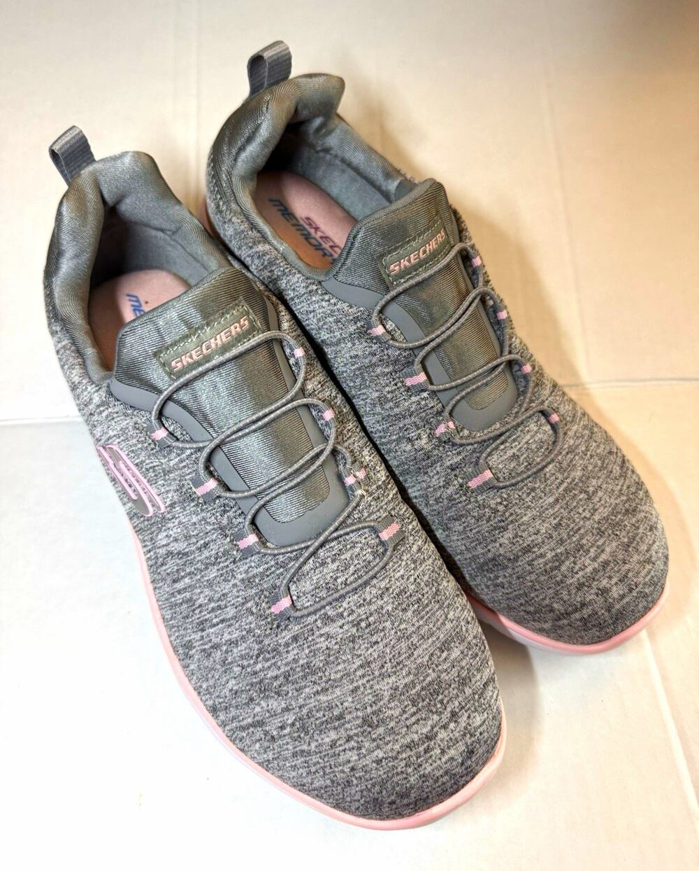 SKECHERS Memory Foam Slip-On Athletic Sneaker Gray Pink White Women's 7.5